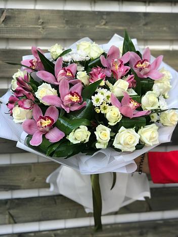 Букет цветов из: Розы и Хризантемы в Осаново-Дубовое