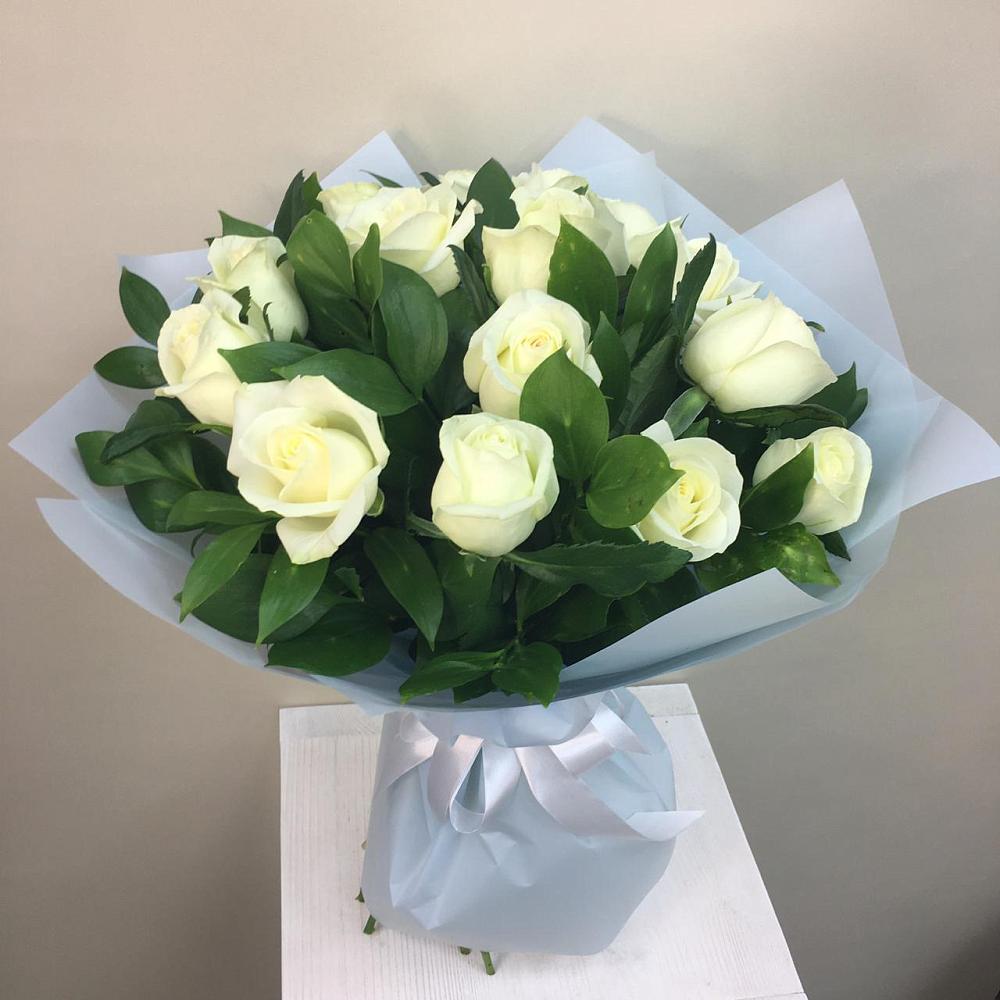 Букет 15 Белых роз Проуд в Осаново-Дубовое