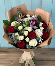 Букет цветов из:  Розы и Альстромерии #REPLACE_PRED# Осаново-Дубовое