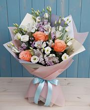 Букет цветов из:  Лизиантусы, Розы, Альстромерии и Гипсофила в Осаново-Дубовое