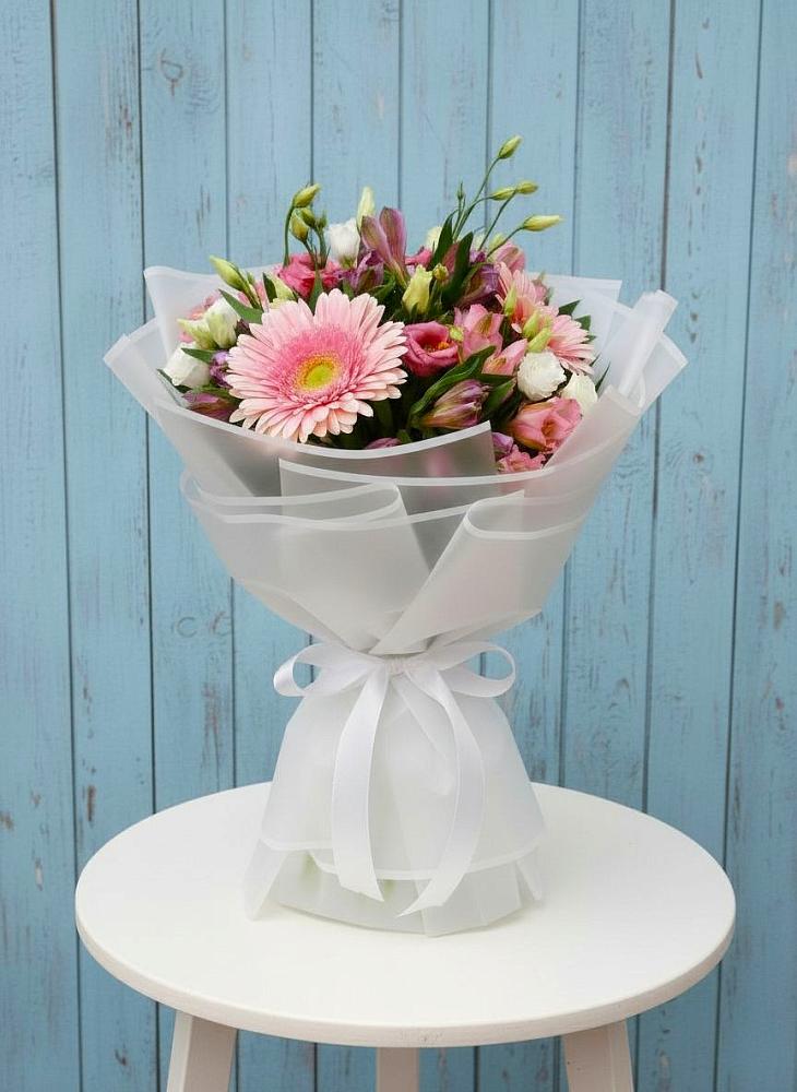 Букет цветов из: Герберы, Альстромерии и Лизиантусы в Осаново-Дубовое