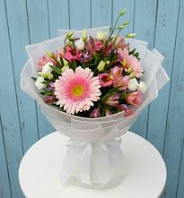 Букет цветов из:  Герберы, Альстромерии и Лизиантусы в Осаново-Дубовое